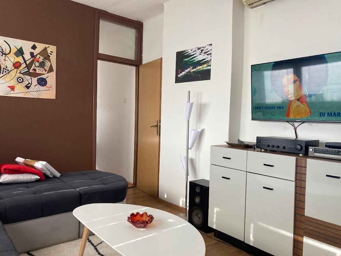 Penthouse Stan 80M2, Terasa 36M2, Garaza... Centar Banja Luke - Gradski Park Banja Luka Buitenkant foto